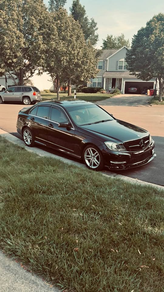Black 2013 Mercedes-Benz C300 automatic sedan 4Matic For Sale