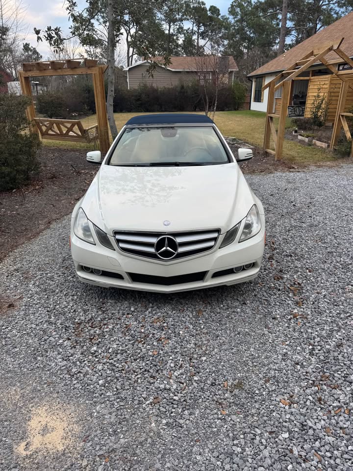 White 2011 Mercedes-Benz E350 automatic convertible For Sale