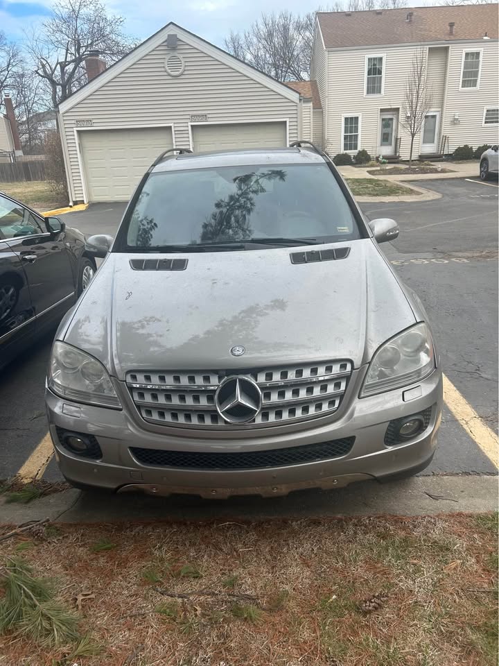 Silver 2008 Mercedes-Benz ML350 automatic SUV For Sale