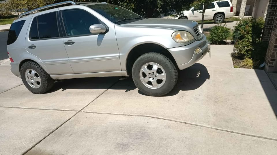 Silver 2004 Mercedes-Benz ML 350 automatic SUV For Sale