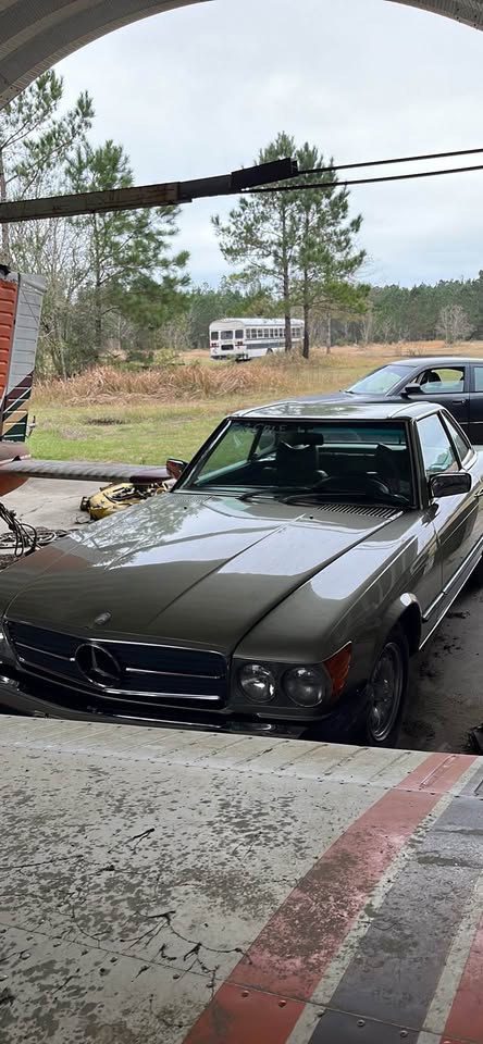 Classic green 1976 Mercedes-Benz SL450 automatic coupe For Sale