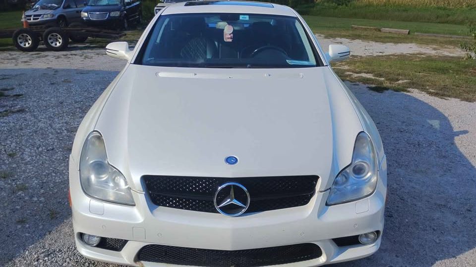 White 2011 Mercedes-Benz CLS 550 automatic coupe For Sale